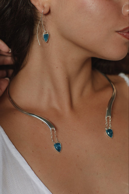 Reflections · Kyanite